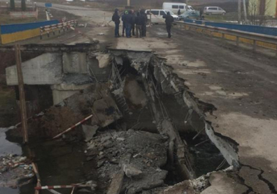 В Тернопольской области обрушился мост через реку