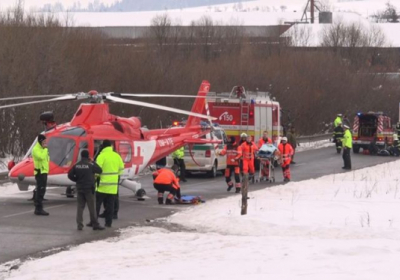 В Словакии автомобиль врезался в группу детей, более десятка пострадавших