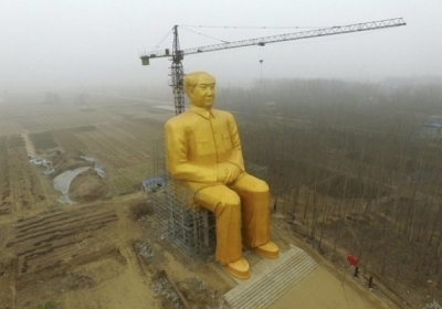 Гігантську статую Мао Цзедуна зруйнували через три дні після встановлення