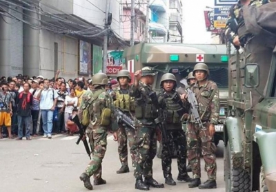 Из-за столкновений между военными и экстремистами на Филиппинах погибли 14 человек