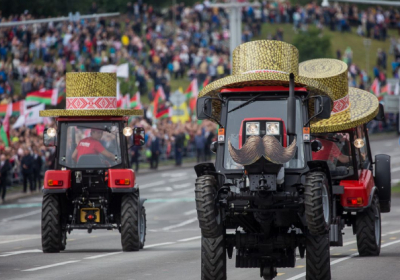 В Беларуси на праздновании Дня независимости тракторы 
