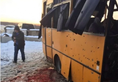 ОБСЄ заявила, що автобус під Волновахою обстріляли з території терористів