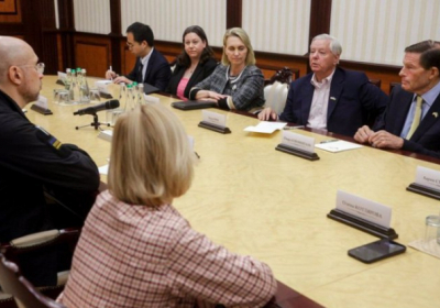 До Києва прибула делегація сенаторів США