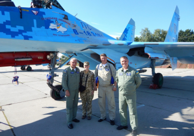 Українських льотчиків нагородили за кращий пілотаж на міжнародному авіашоу в Британії 