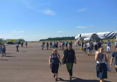 В аэропорту Хельсинки загорелся пассажирский самолет