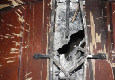В дверь дома директора рынка в Ровно бросили гранату