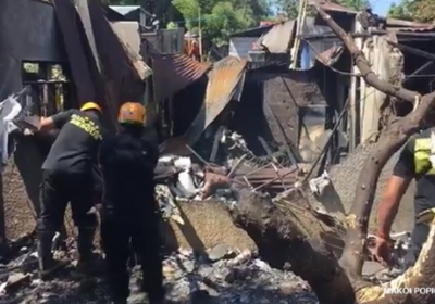 На Філіппінах літак впав на житловий будинок: загинули щонайменше 10 осіб