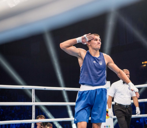 Українця Олександра Хижняка визнали кращим боксером чемпіонату світу