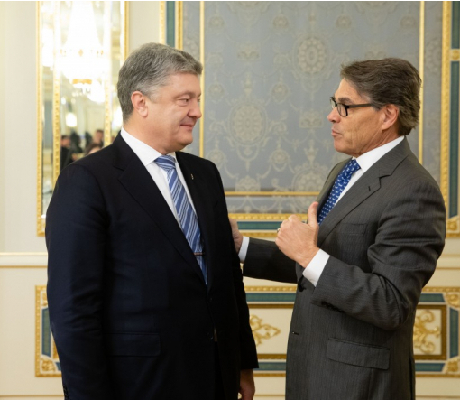 Порошенко и Перри договорились о стратегическом энергетическом диалоге между Украиной и США