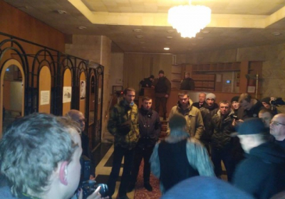 Активісти захопили Волинську ОДА через силовий розгін учасників залізничної блокади, - ВІДЕО
