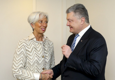 Директор МВФ похвалил Порошенко за реформы