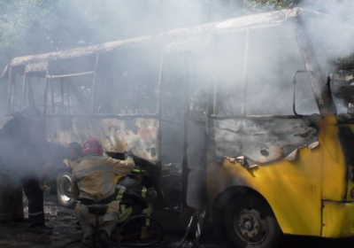 В Чернигове загорелся автобус с пассажирами