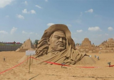 В Китае построили крупнейшую в мире скульптуру из песка, - ФОТО