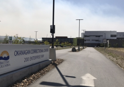 В Канаде из-за лесного пожара готовят к эвакуации тюрьму