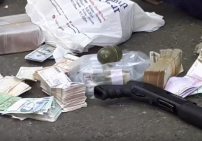 В Ереване полковник полиции напал на банк: двое погибших, - ВИДЕО