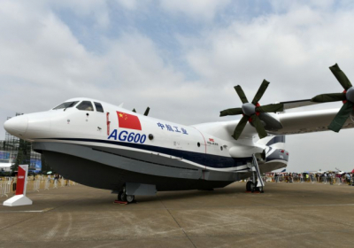 В Китае испытали самый большой в мире самолет-амфибию - ВИДЕО