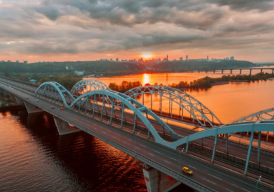 В Киеве планируют создать инклюзивный туристический маршрут для людей с недостатками зрения