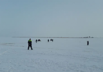 В Эстонии микроавтобус провалился под лед: спасти удалось только двух пассажиров
