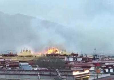 В одном из храмов Тибета произошел пожар