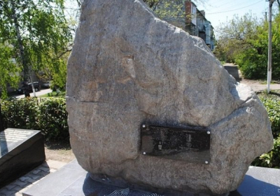 В Одесской области вандалы повредили памятник погибшим бойцам АТО