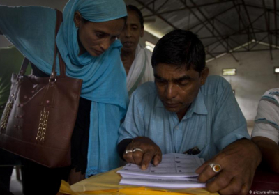 Людей, которых включили из реестра граждан в Индии, сажают в лагеря для нелегалов