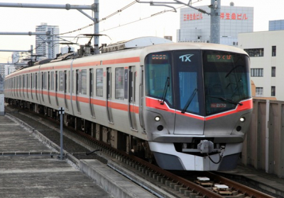 В Японии железнодорожный оператор извинился за то, что поезд отправился на 20 секунд позже