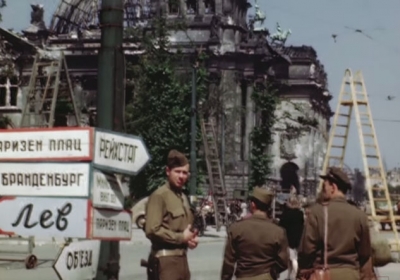 Германия в руинах: в сети появилось цветное видео страны после подписания капитуляции в 1945 году