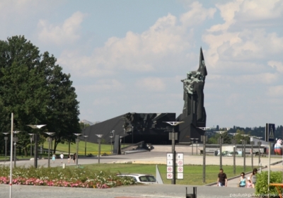 Далее постоянная экспозиция музея. Для гостей города - он находится по этим монументом недалеко от "Донбасс Арены". Фото: pauluskp.livejournal.com
