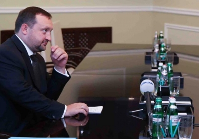 Арбузов пообіцяв депутатам подати проект бюджету-2014 після Вільнюського саміту