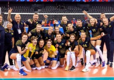 Украина досрочно вышла в четвертьфинал женского ЧЕ по волейболу