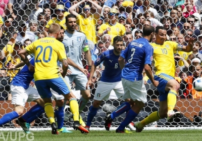 Евро-2016: Италия со счетом 1:0 побеждает Швецию