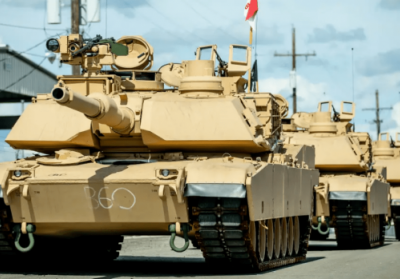 Перші танки Abrams прибули в Україну – The New York Times

