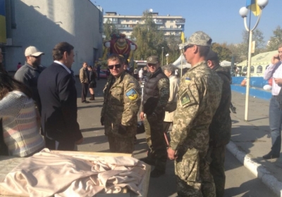 В Киеве неизвестные, представившись бойцами 