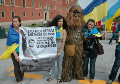"До нас прийшов Янукович-Чубака" - організатори. Фото: facebook