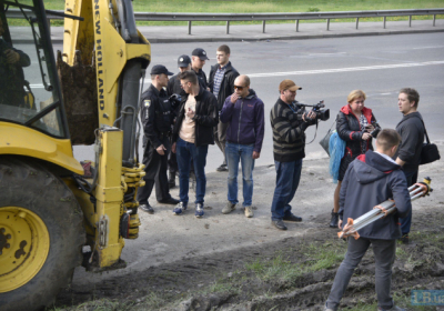 В Протасовом Яру за вырубки деревьев под застройку произошли столкновения