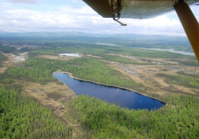 Перший кремлівський літак вже прибув на Аляску
