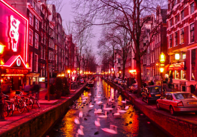 В Амстердамі заборонять екскурсії у кварталі червоних ліхтарів
