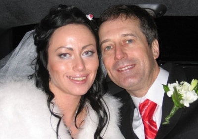 В Україні розслідують загадкову смерть британця, одруженого з українською стриптизеркою