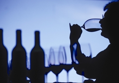 Українці почали менше пити імпортного вина