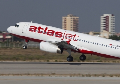 Лоукост Atlasjet здійснив перший рейс в Україні