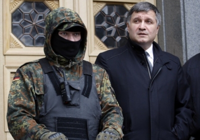 То, что происходит в Крыму является военным вторжением и оккупацией, - глава МВД