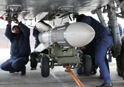Россия планирует перебрасывать в Донецк свою авиацию под видом 