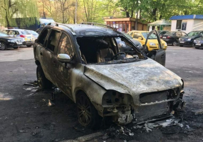У Дніпрі спалили машину головреда місцевої газети