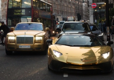 У Лондоні оштрафували розкішні золоті автівки саудівських багатіїв, - ФОТО