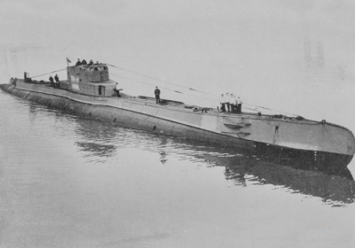 Біля Швеції виявлено підводний човен з кириличними написами, який 