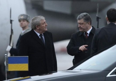 Порошенко прибыл в Минск для участия в переговорах, - трансляция
