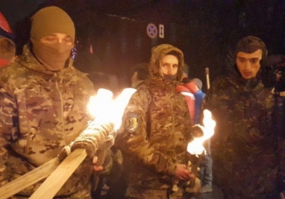 В Киеве продолжается факельный марш в честь Степана Бандеры, - фото