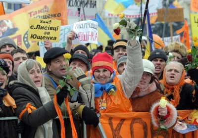 Поки до нових майданів закликатимуть Порошенко, Луценко і Тимошенко - нічого не вийде, - екс-нардеп