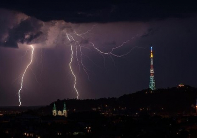 У США зафіксували найдовший у світі спалах блискавки