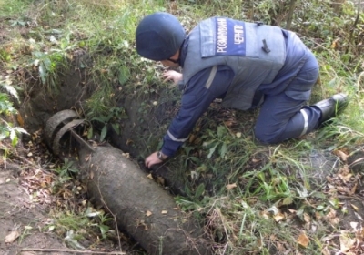 В Чернигове найдена фугасная авиационная бомба весом 250 кг - фото